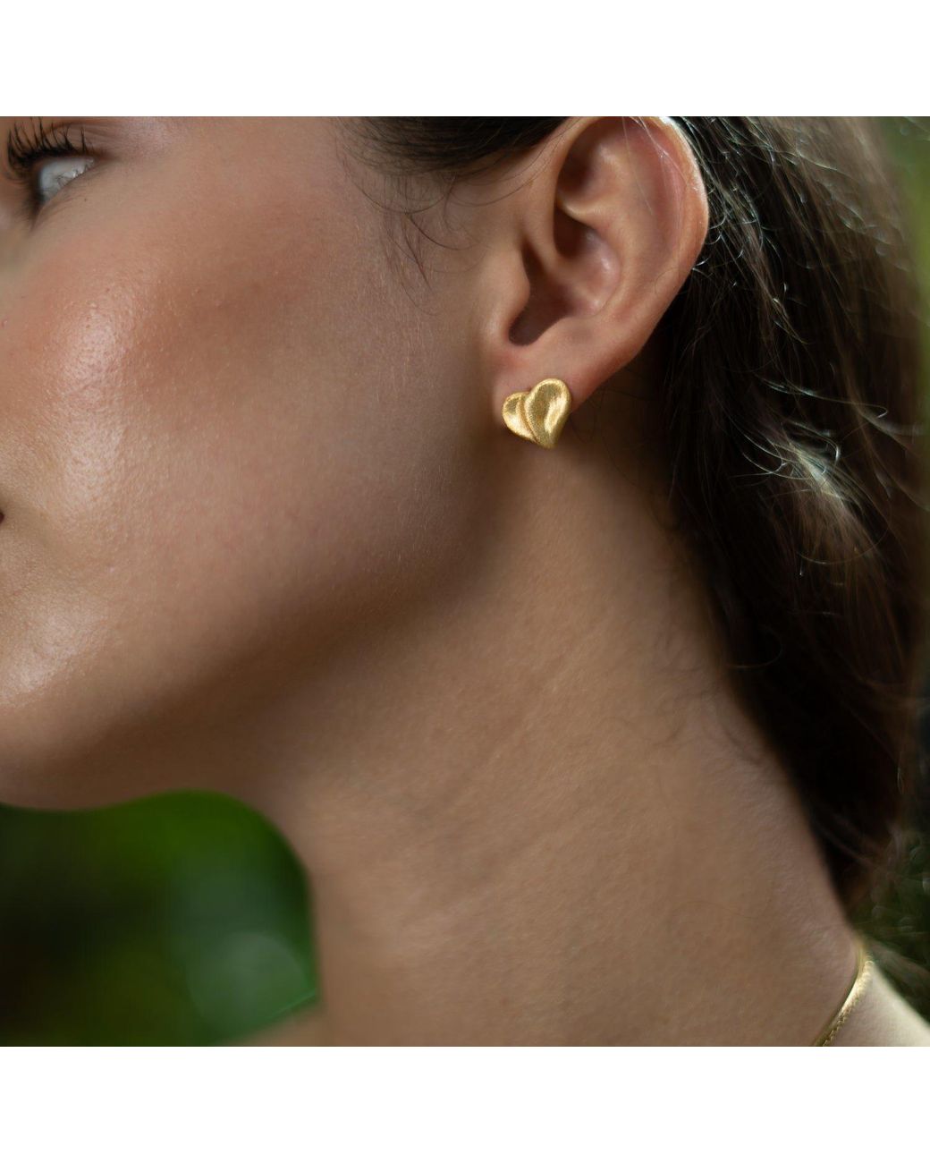 Ebru Jewelry Metallic Golden Heartbeat Stud Earrings