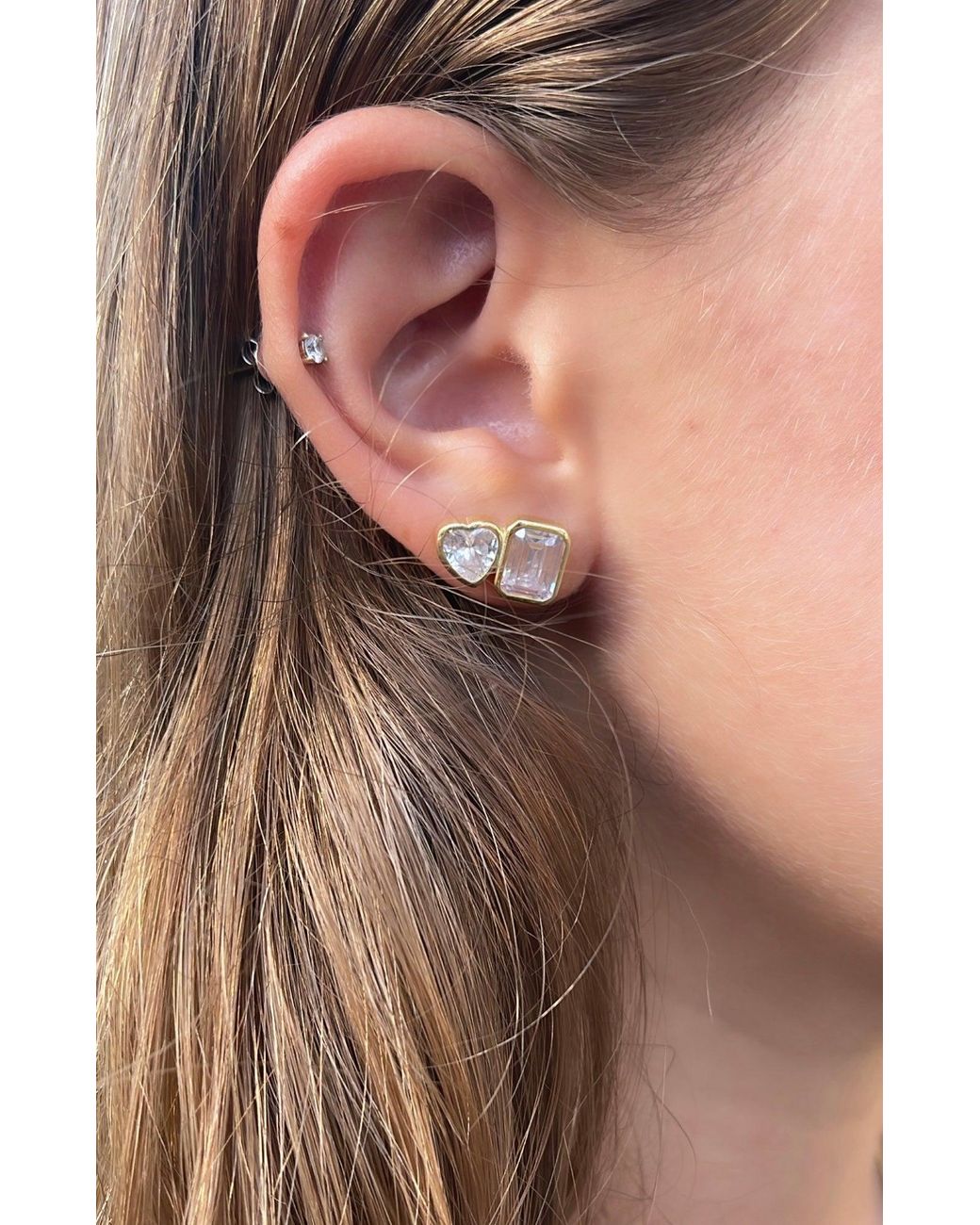 SHYMI Metallic Two Stone Fancy Shape Bezel-Set Studs