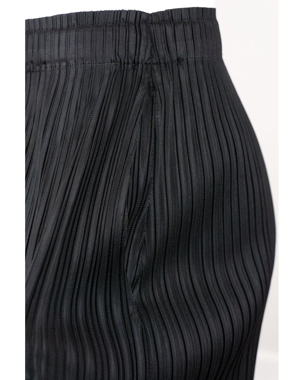 Wild Cosmos Black Miuna Wave Plissé Maxi Skirt