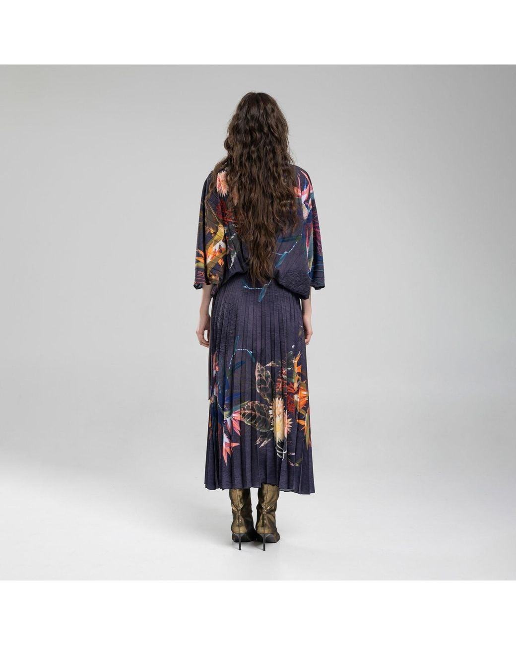 ARTISTA Blue Grace Pleated Blouse