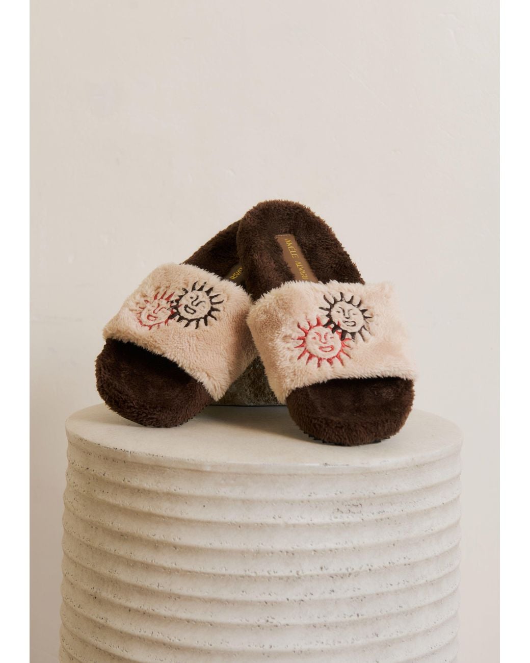 Amélie Alvari Brown Sun Embroidered Slide