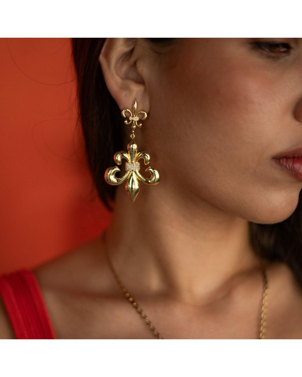 Ebru Jewelry Metallic Royal Fleur De Lis Crystal Drop Earrings