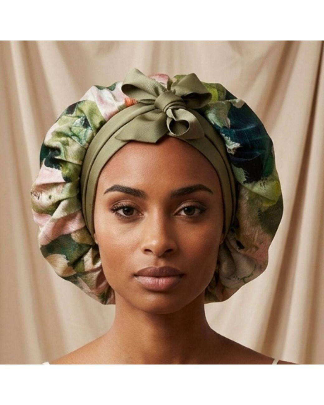Hi Silk Green Patterned Adjustable And Reversible Mulberry Silk Bonnet With Silk Twill Tie