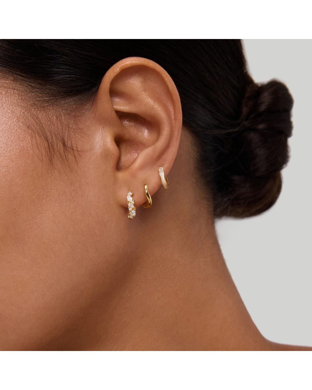 Vanhi Metallic Nori Twisted Crystal Huggies