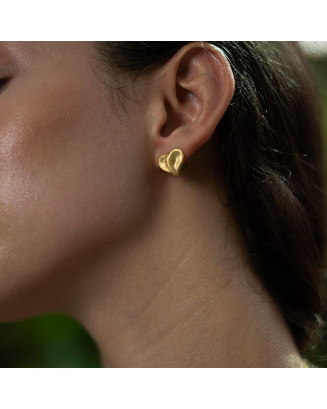 Ebru Jewelry Metallic Golden Heartbeat Stud Earrings