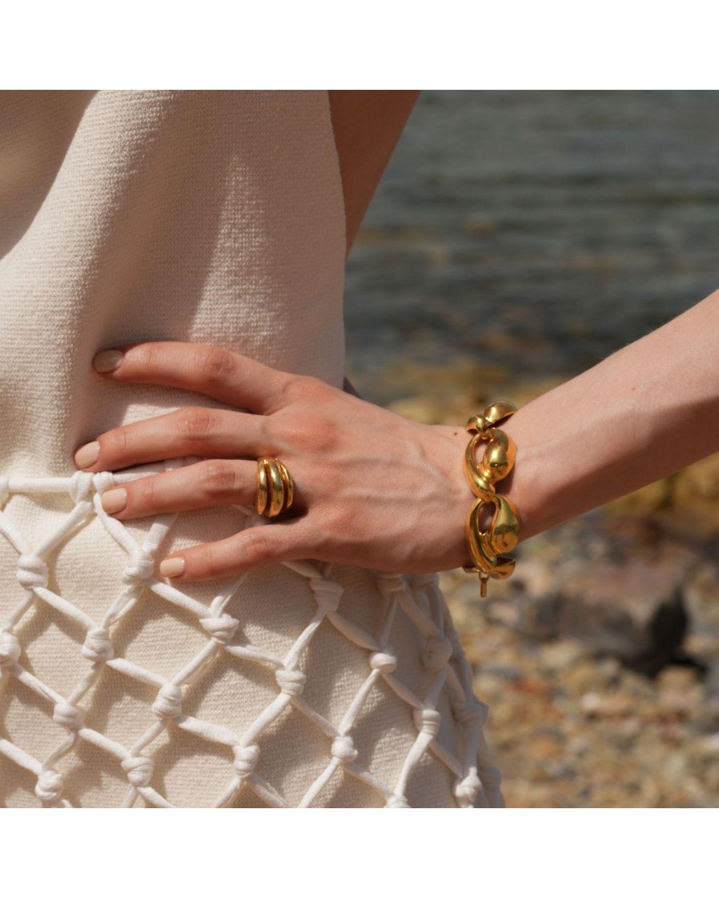 LINYA JEWELLERY Metallic Bery Vintage Big Ring