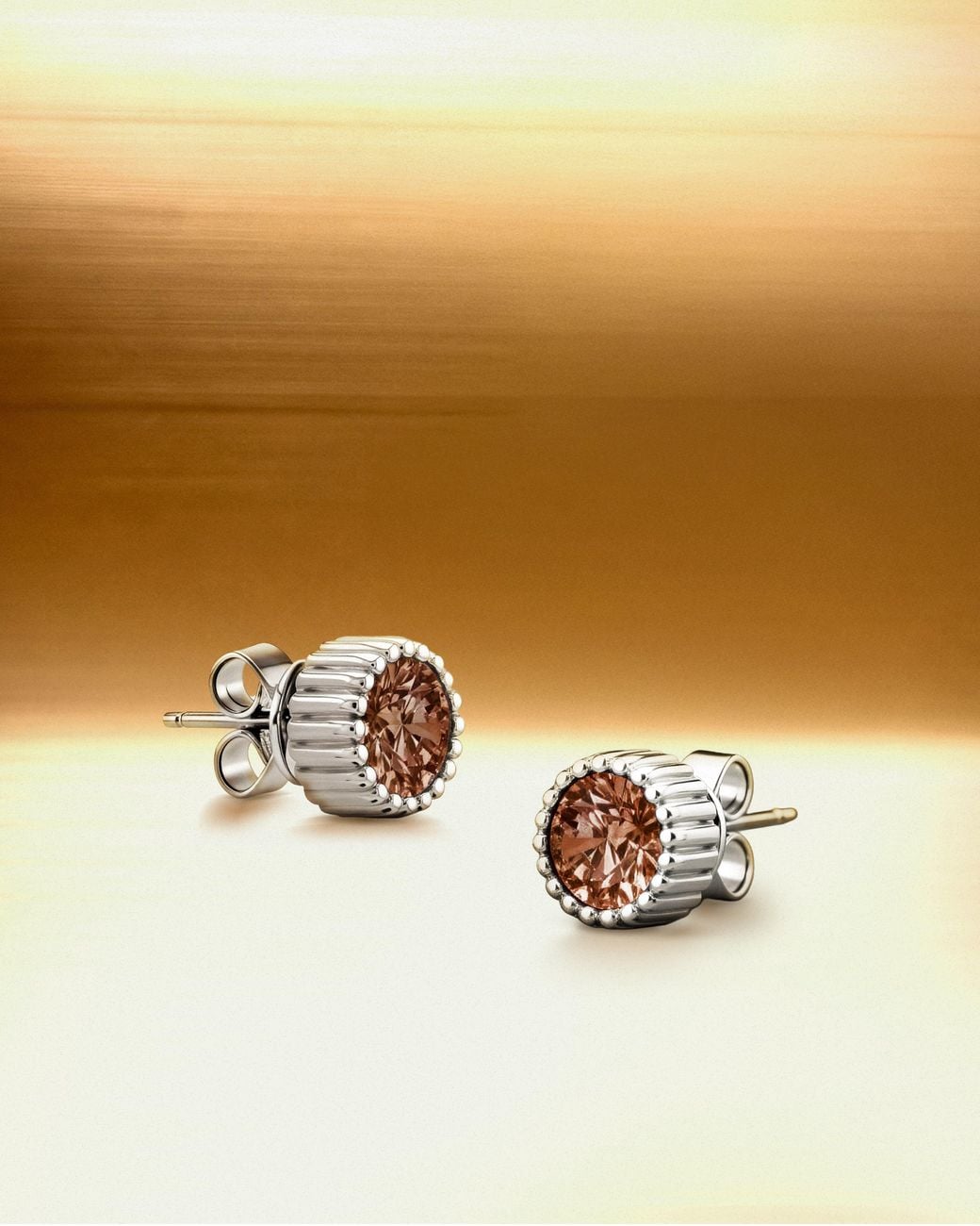 Arte Madrid Pink Cruz Bezel-Set Round Stud Earrings