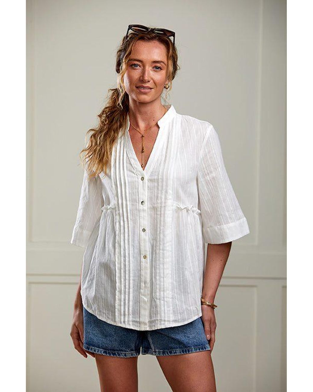 Guinea London White Cotton Top