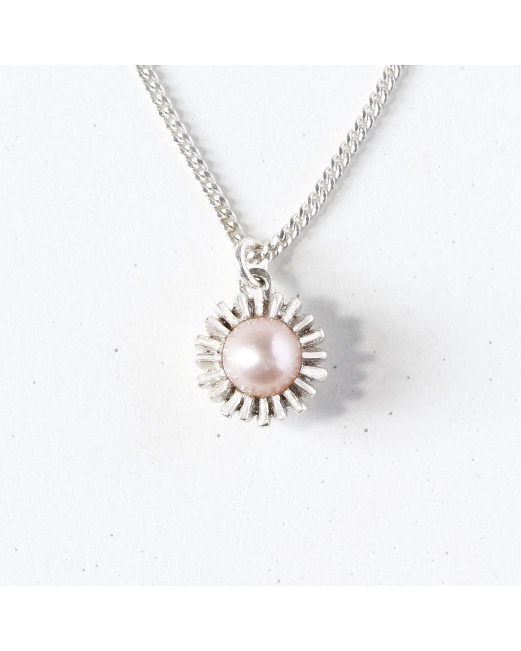 Lee Renee Metallic Dahlia Bud Freshwater Pearl Necklace –