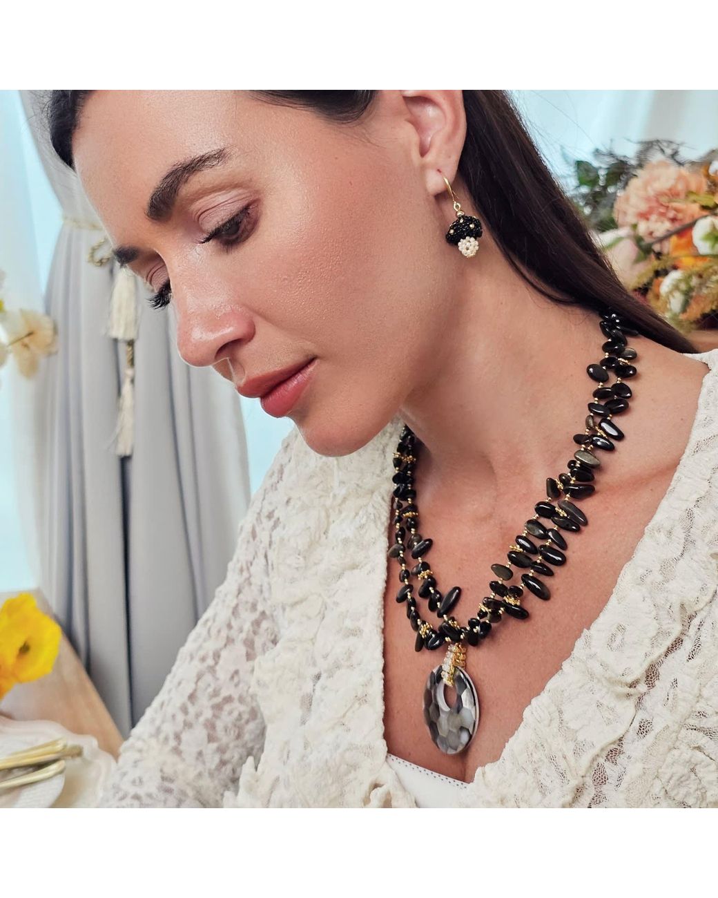 Farra Black Obsidian With Shell Pendant Classical Necklace
