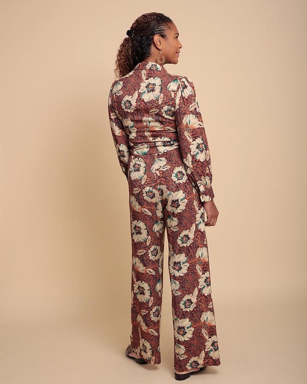 IN OUR NAME Brown Olmoti Long Sleeve Floral Print Jumpsuit
