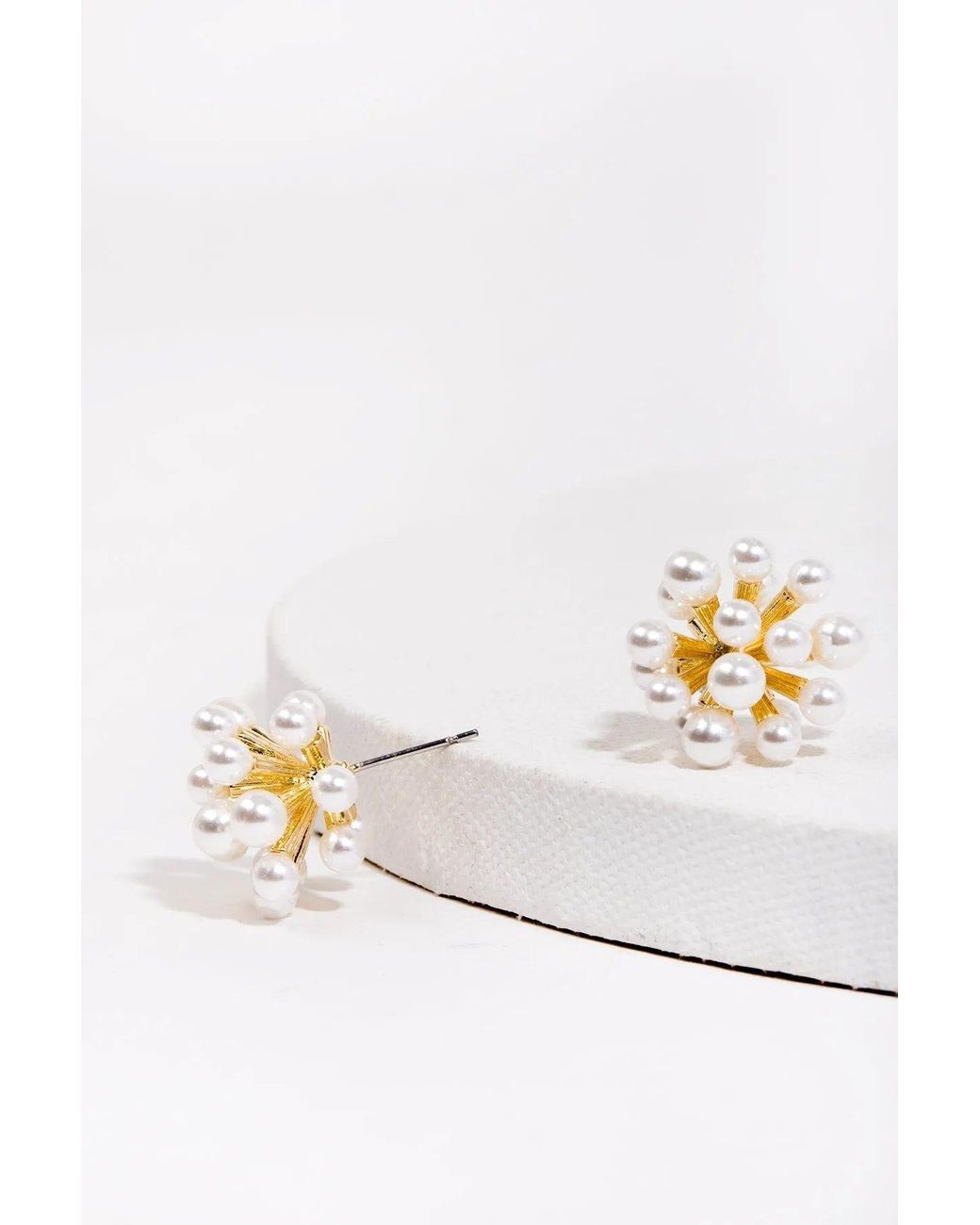 Saachi White Firework Pearl Earring
