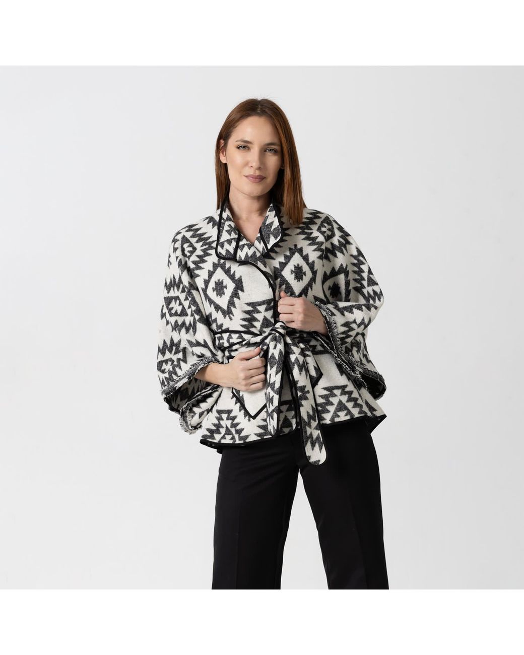 IZABELA MANDOIU Black Wrap-Front Cape With Geometric Pattern