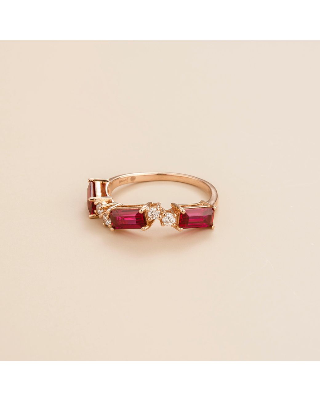 Juvetti Red Rose Forma Ring With Ruby And Diamond Set