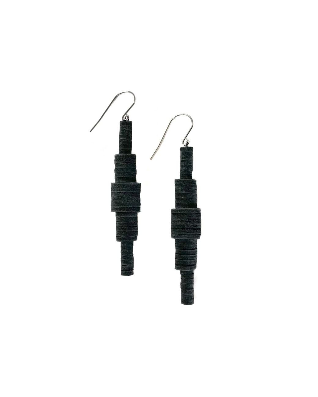 WAIWAI Black Gradient Dangle Earrings