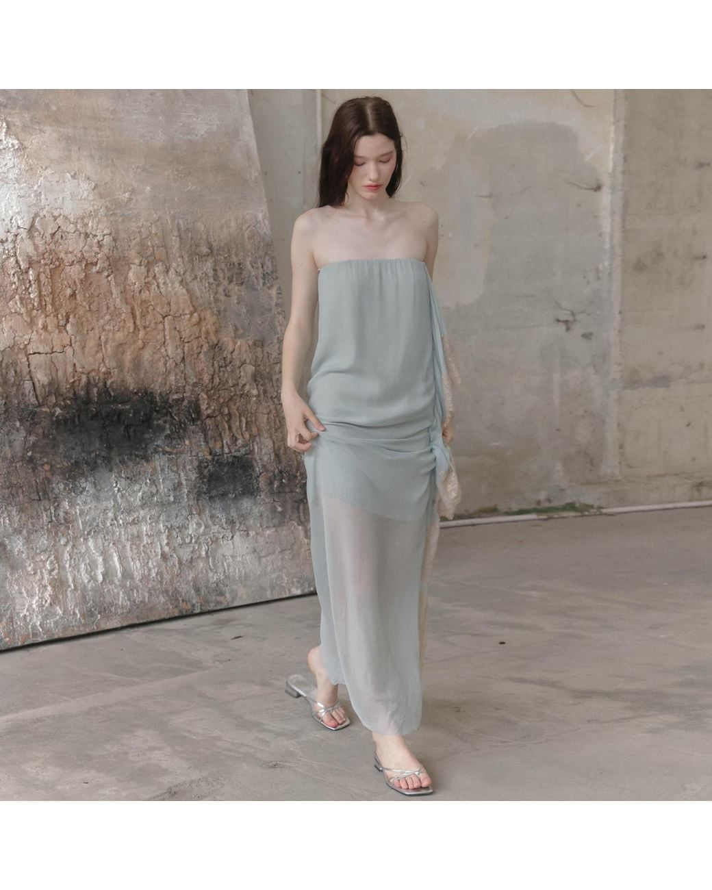 Belsize25 Gray Moonlight Dress – Misty Strapless Lace Maxi Dress