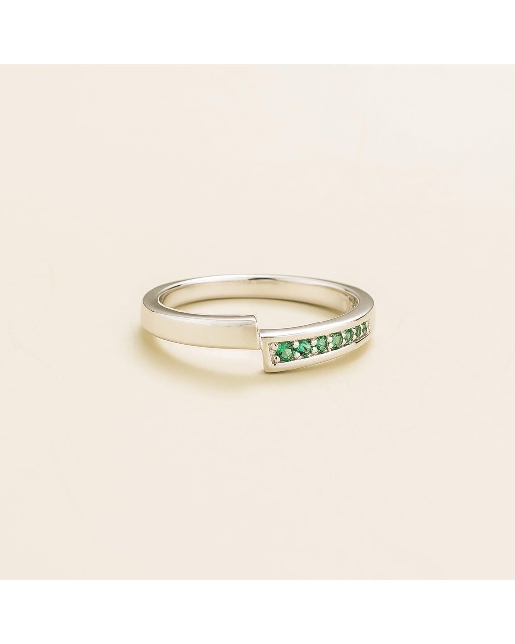 Juvetti White Vero Ring