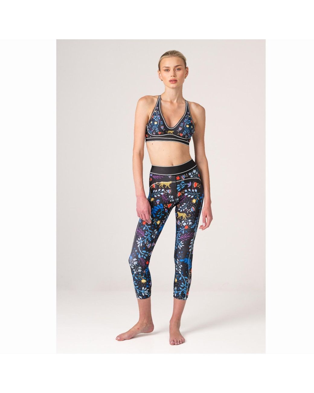 Jessie Zhao New York Blue Amazon Rainforest Sports Bra
