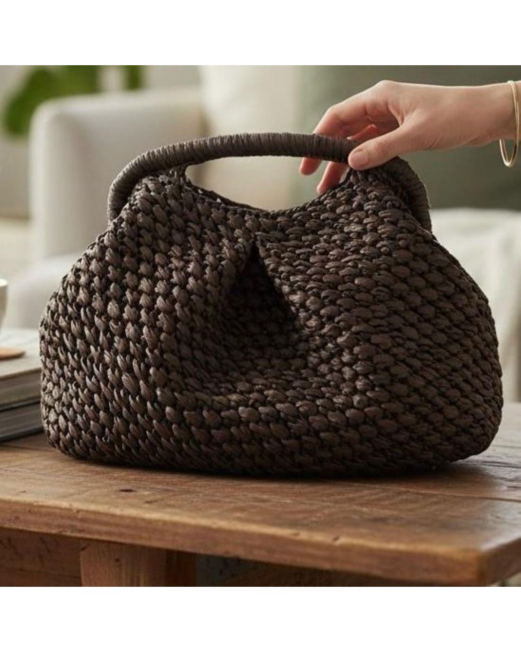 Springmoonatelier Brown Handmade Raffia Top-Handle Bag –