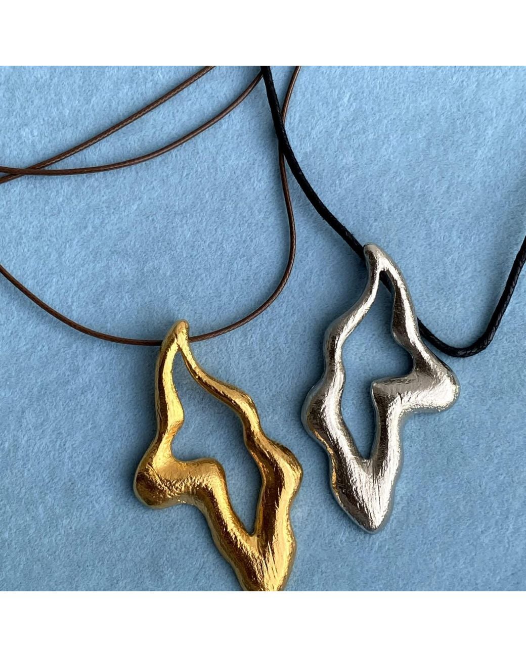 Eyeconic by Samar Ajram Metallic Ivy Leather Necklace