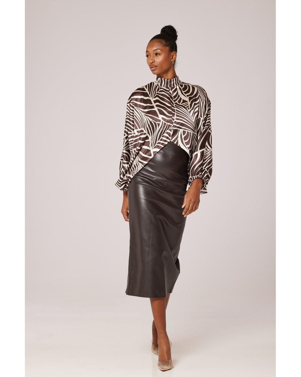 Lioness by Tf Black Cream Palm Leaves Tunic