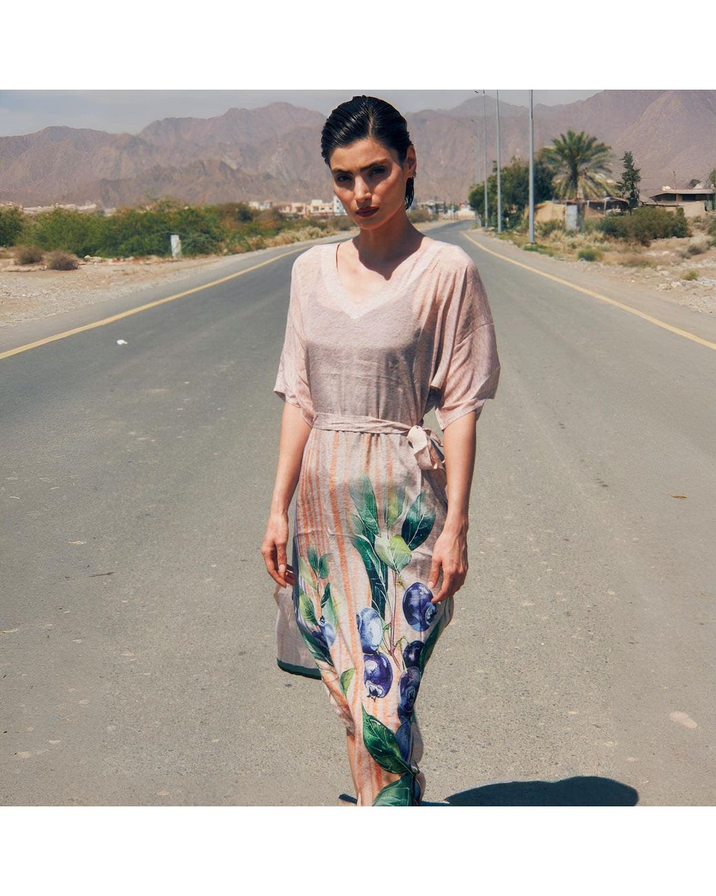 DHARA SHETH DUBAI Pink The Breeze Printed Long Kaftan Dress With Side Slits