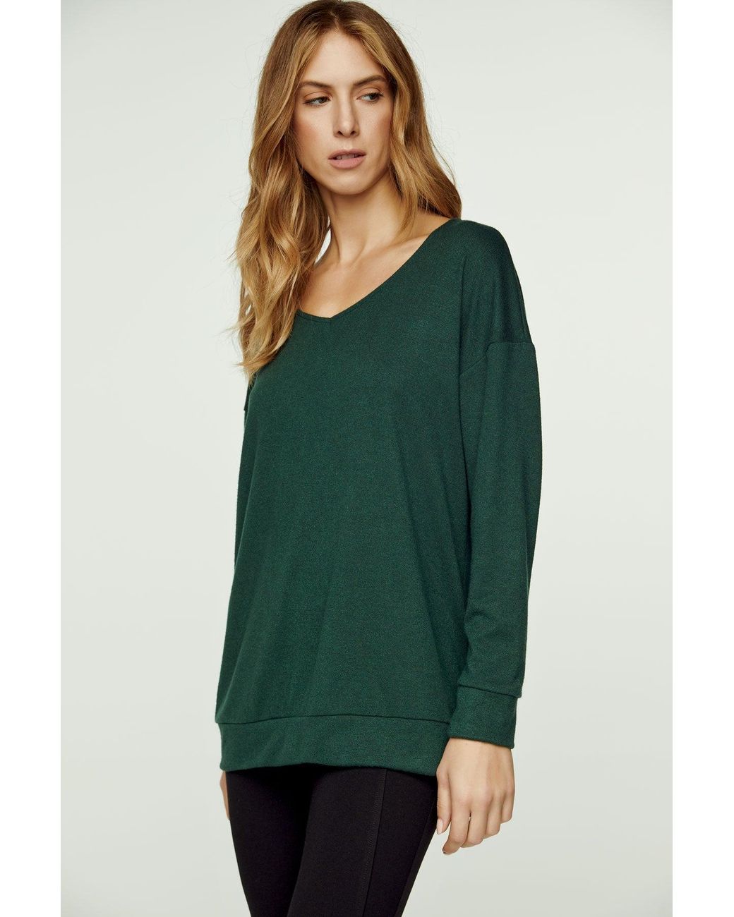 Conquista Green Dark V Neck Knit Top