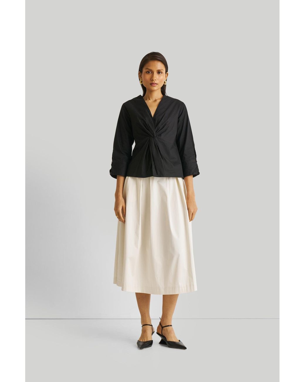 REISTOR Blue Front Twist Cotton Top