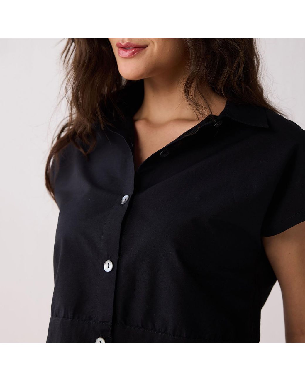 REISTOR Black Oversized Crop Shirt