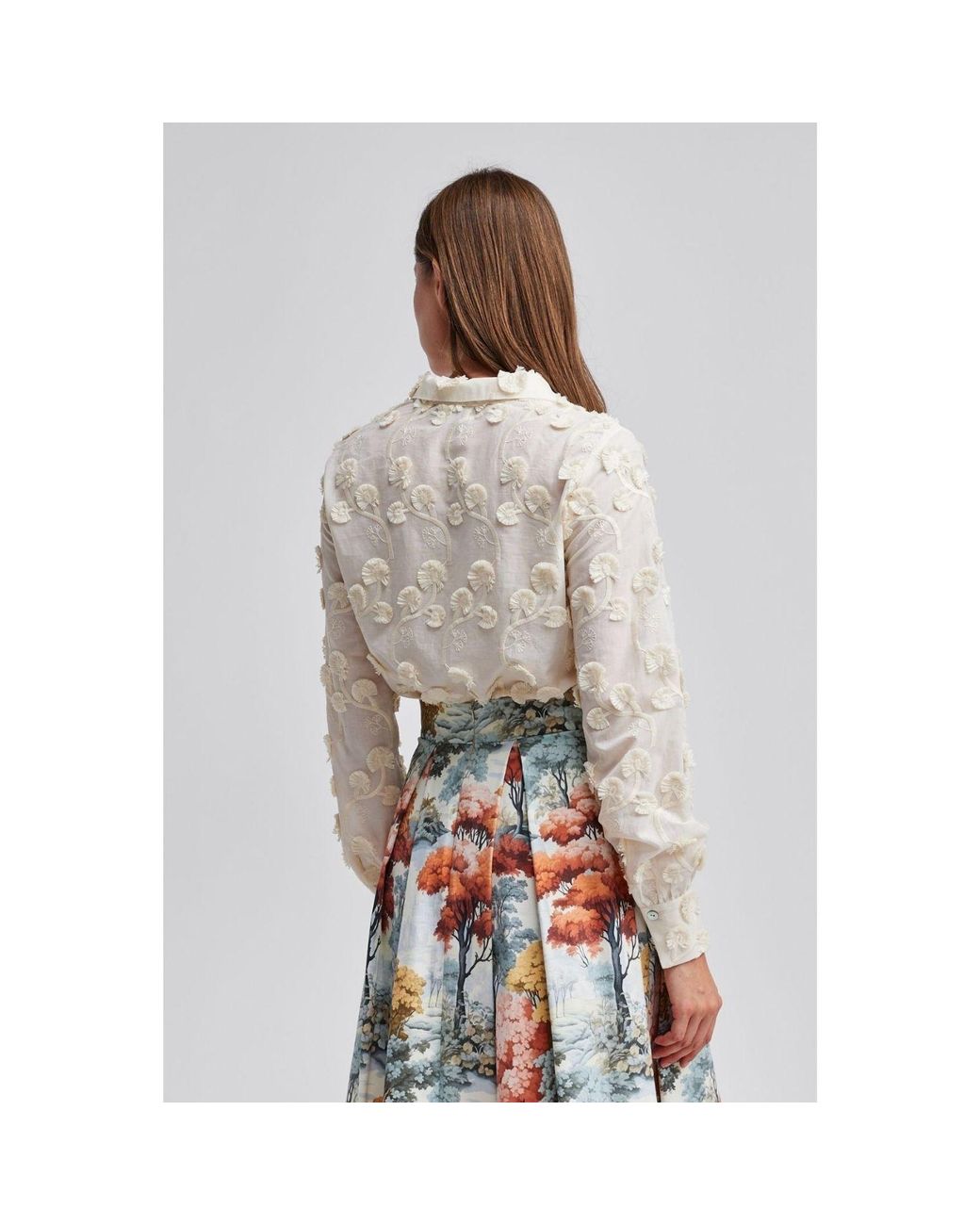 Marianna Déri White Embroidered Blouse