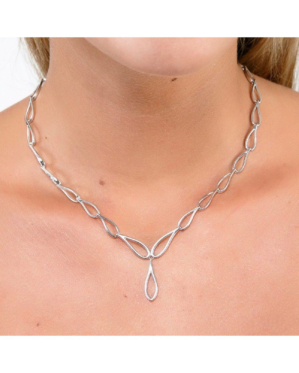 Lucy Quartermaine Metallic Triple Petal Necklace