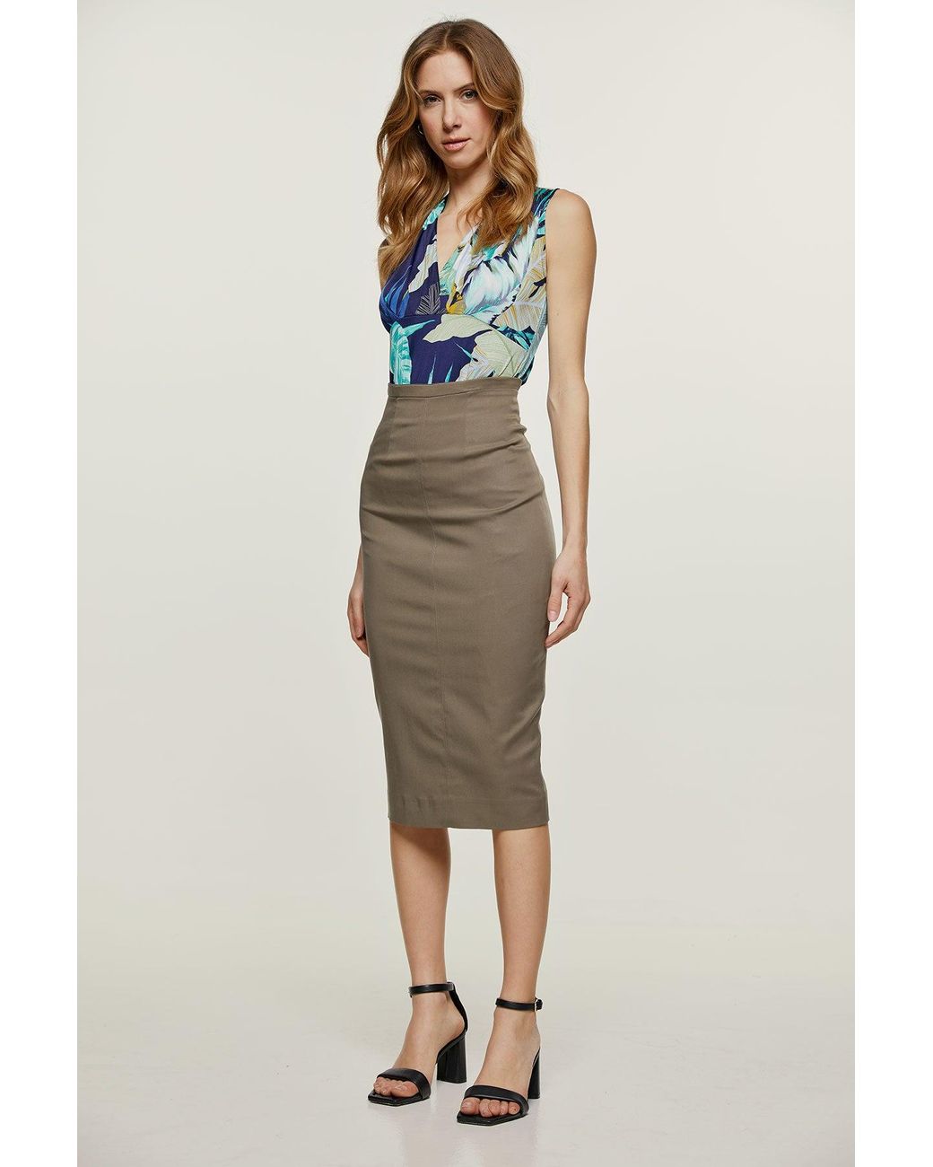 Conquista Green Print V Neck Jersey Top