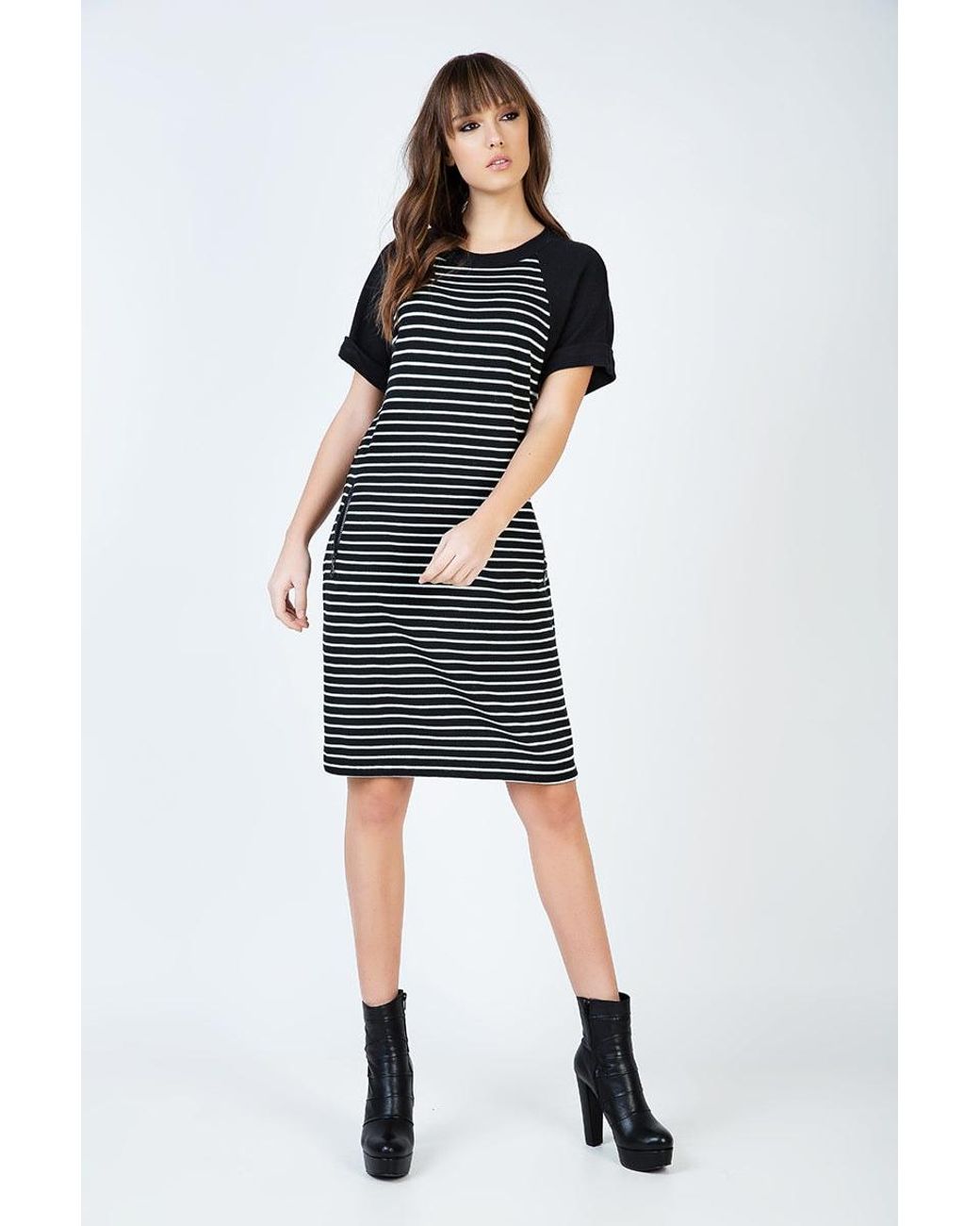 Conquista Black Short Sleeve Striped Dress With Pockets