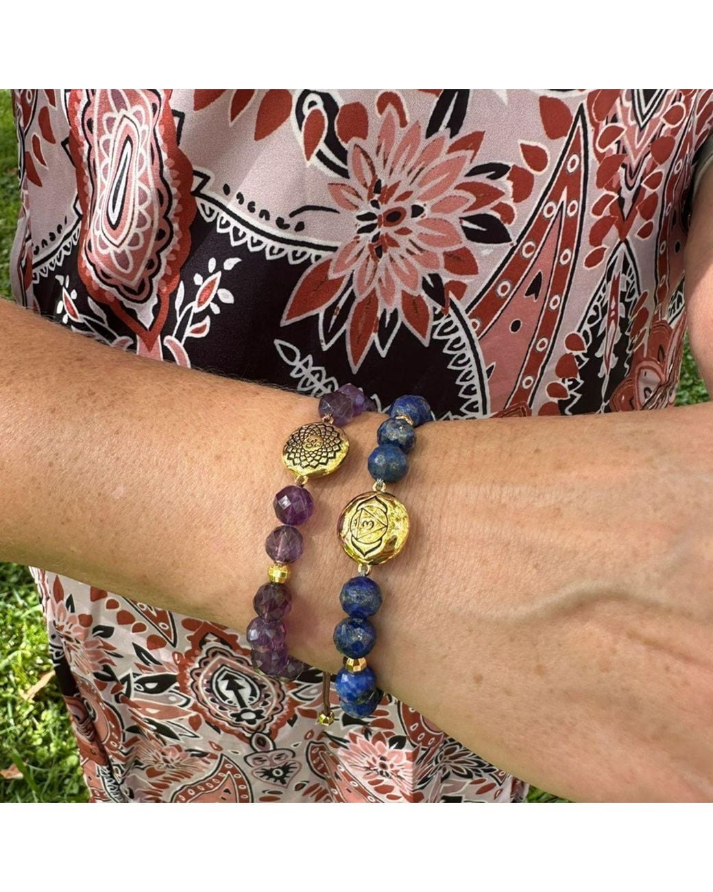 Seven Saints Metallic Crown Chakra Amethyst Spiritual Healing And Stress Relief Bracelet
