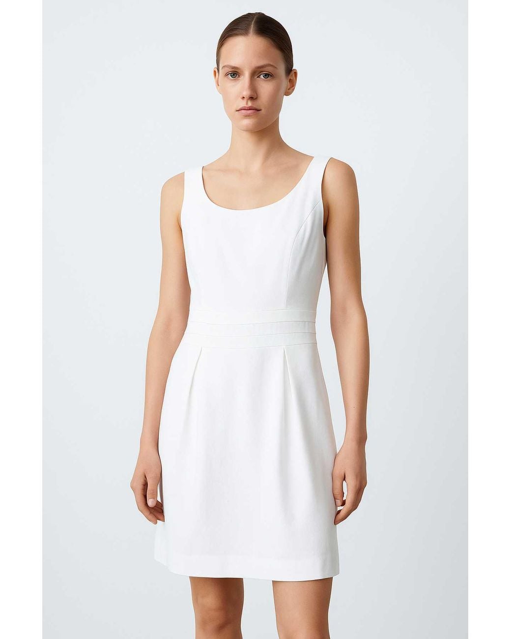 Conquista White Sleek Dress With Elastic Gabardine Fabric & Soft Lining