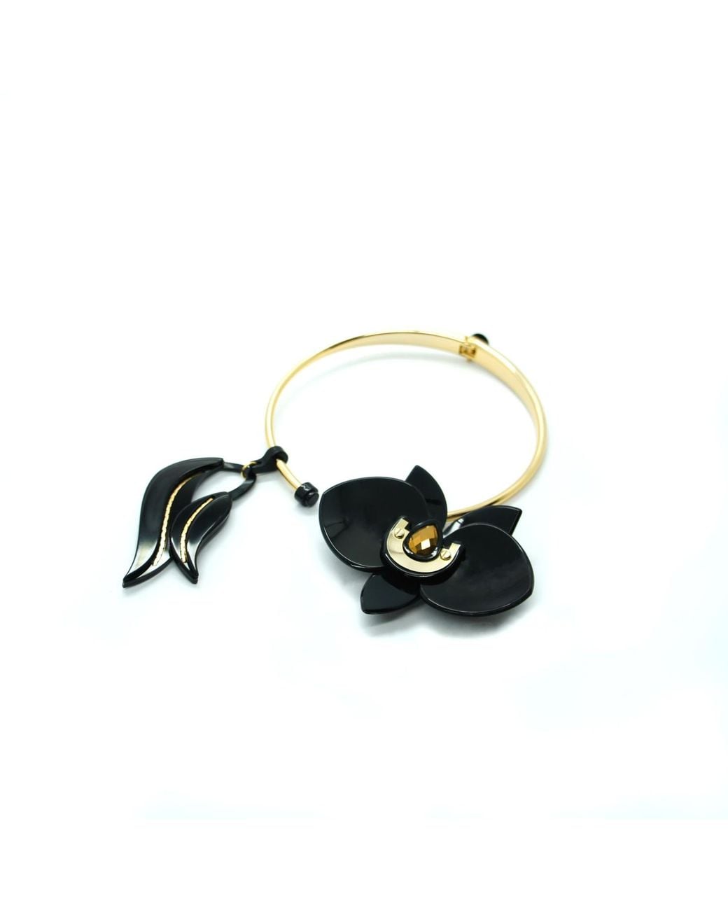 Gissa Bicalho Black Acrylic Handmade Necklace Orchid Deco