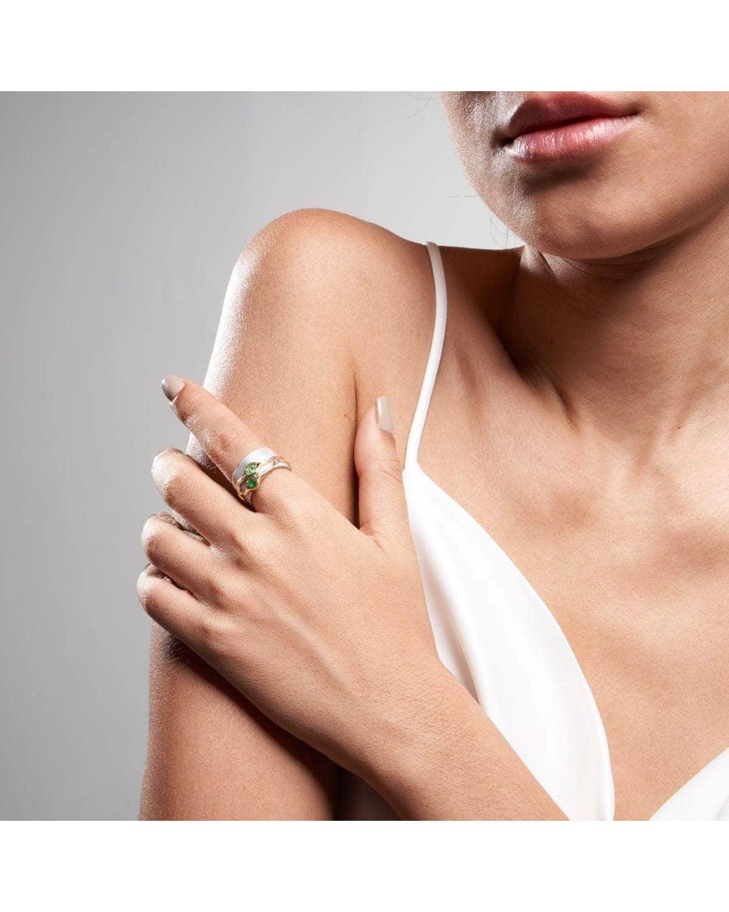 German Kabirski Green Vissa And Rhodium Plated Ring With Raw Tsavorite