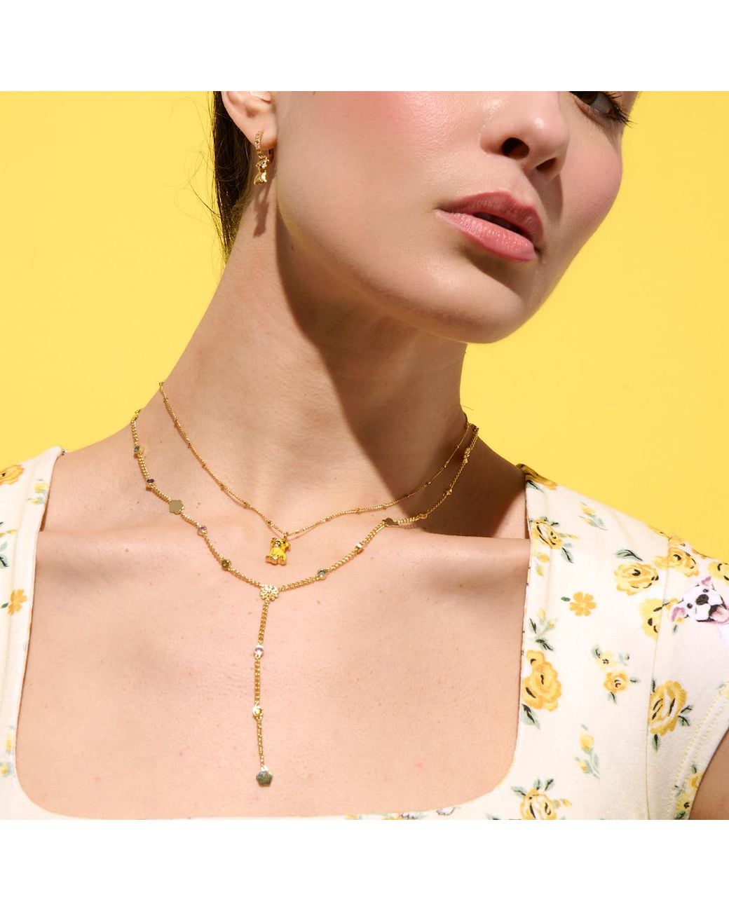 Cloud Haven Metallic Paw Print Rosary Necklace