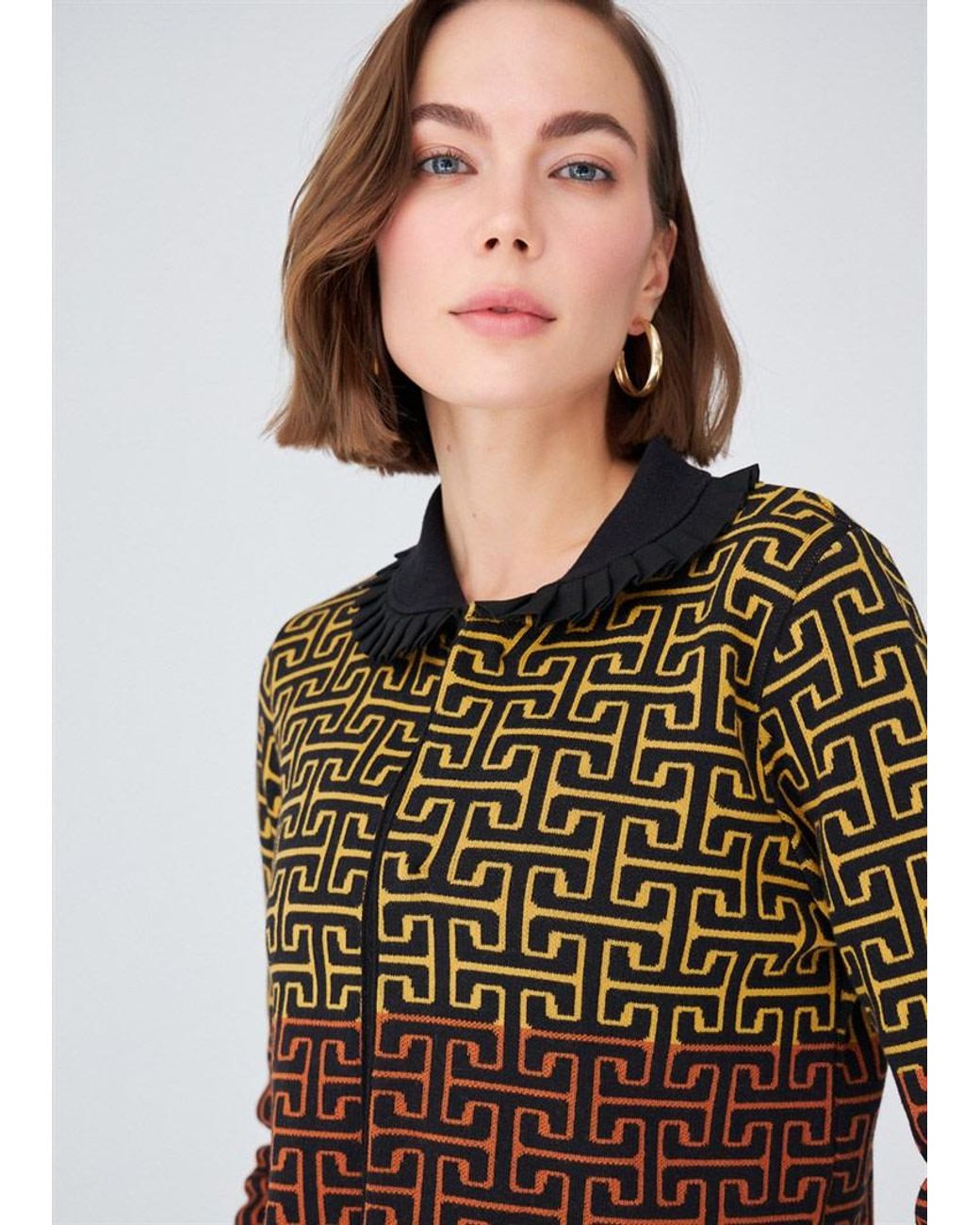 Peraluna Brown 3/4 Sleeve Geometric Jacquard Patterned Knitwear Jacket