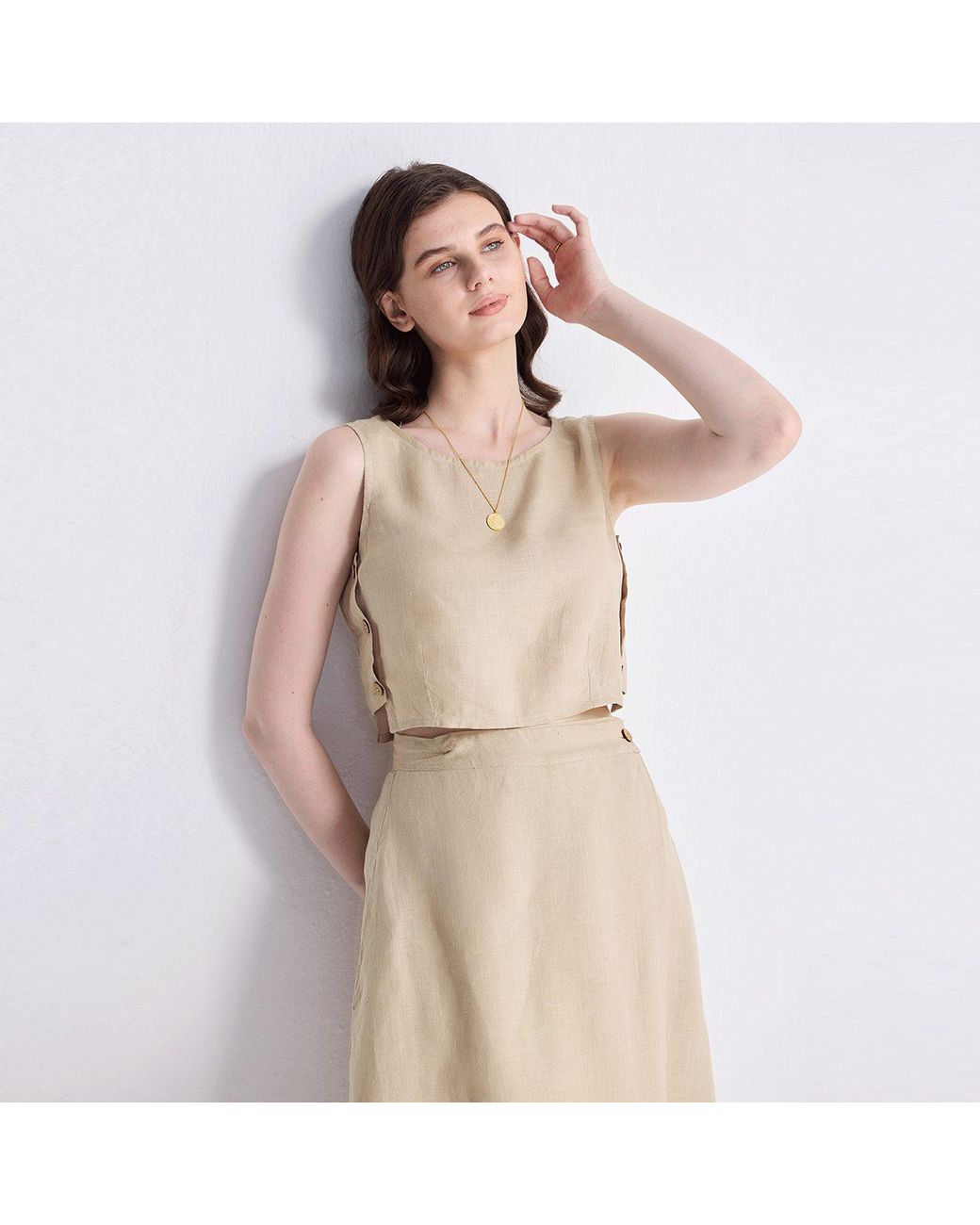 REISTOR Natural Neutrals Boxy Crop Top