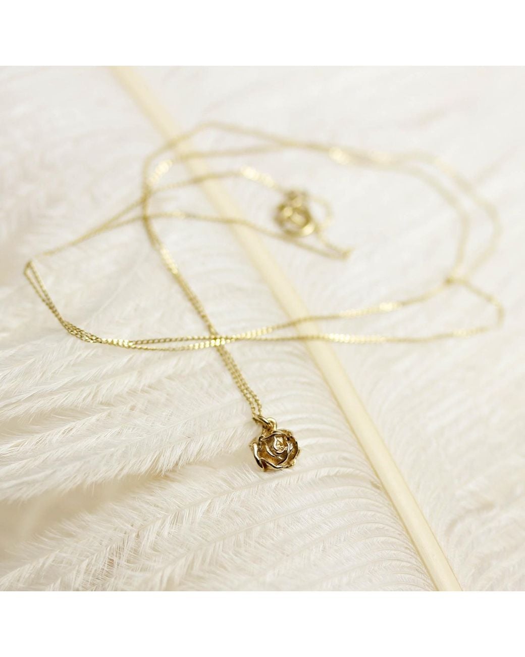 Lee Renee Metallic Rose Necklace – Vermeil