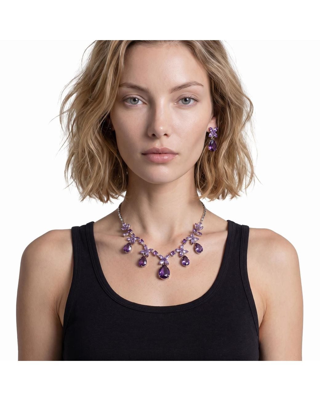 Modenaire White Elegant Crystal Necklace And Earrings Set