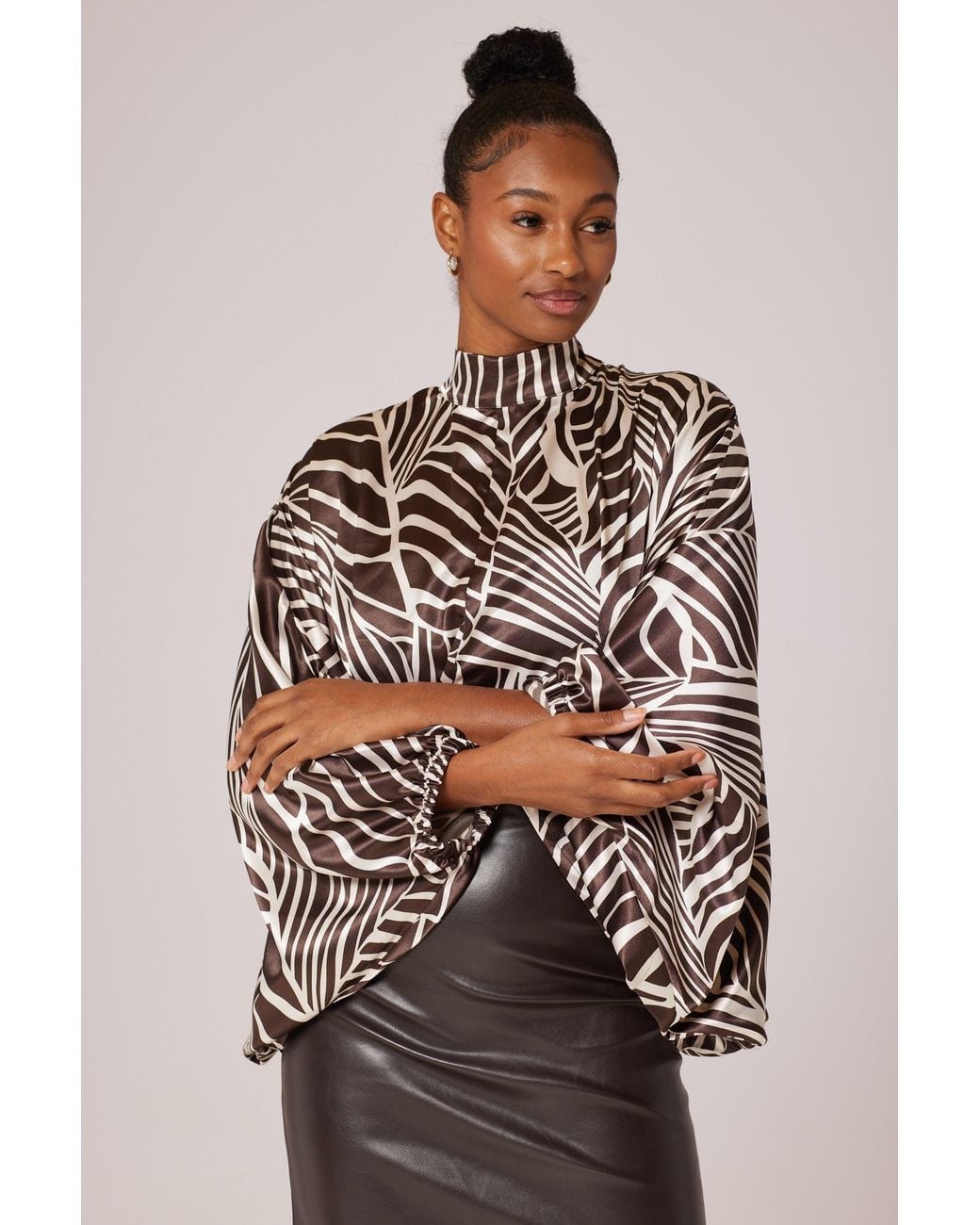 Lioness by Tf Black Cream Palm Leaves Tunic