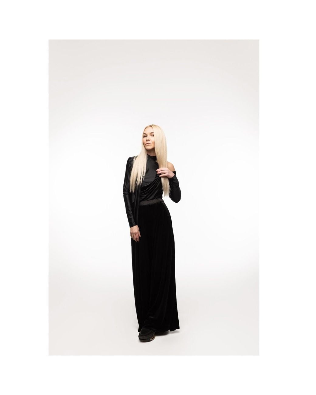 Julia Allert Black Wide-Leg Velvet Trousers With Satin Details