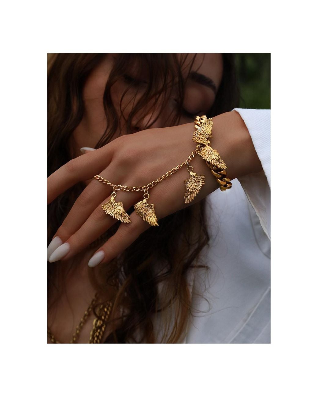 Bayemeyc Metallic Feather Hand Chain Bracelet