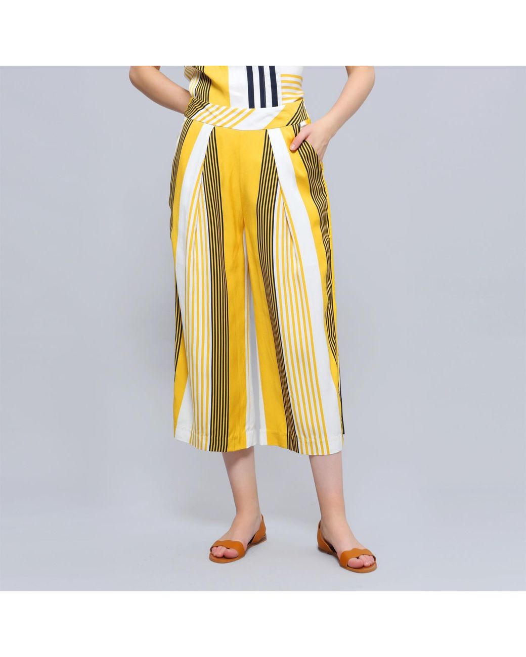 Smart and Joy Metallic Stripe Print Fold Capri Pants