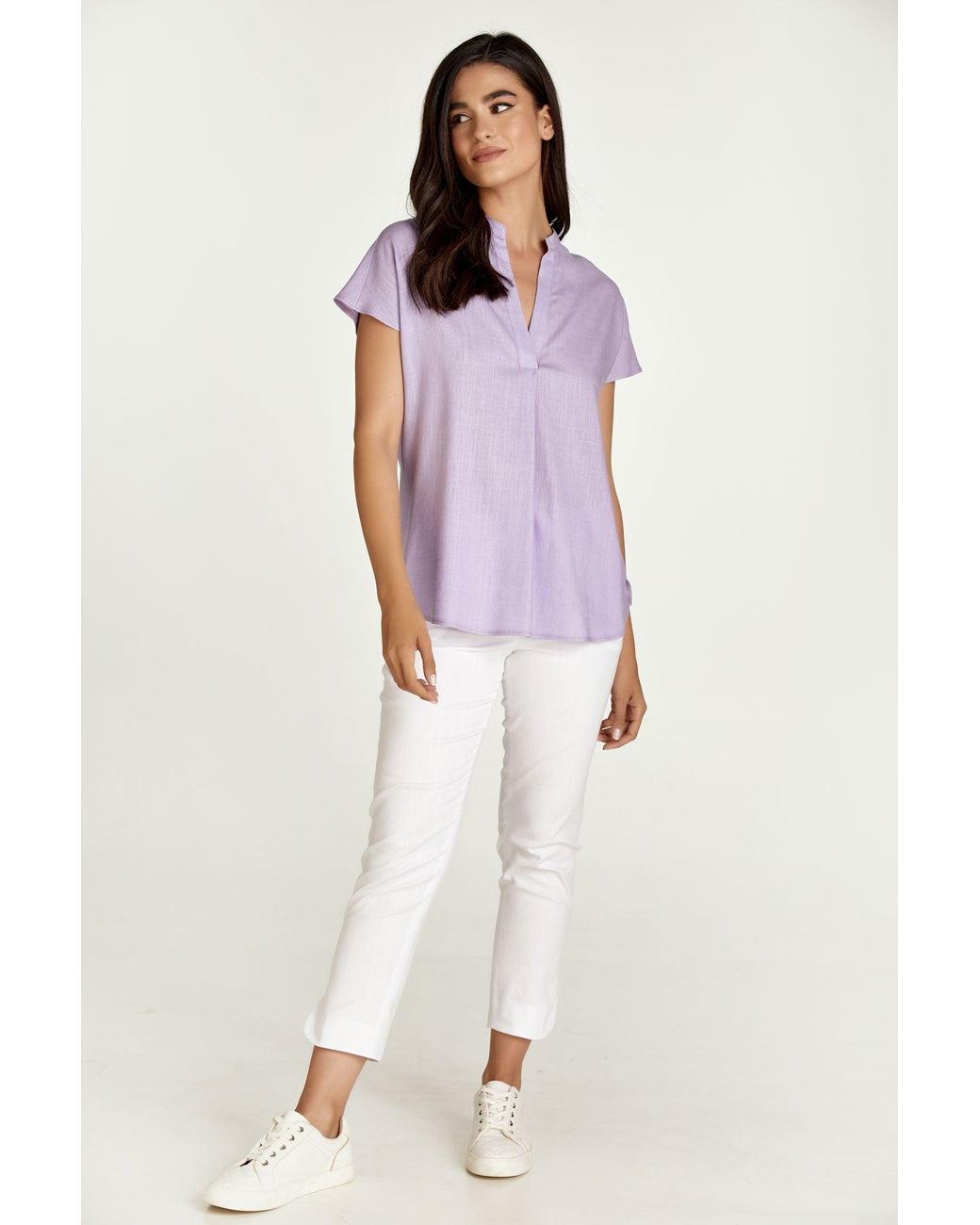 Conquista Purple Sleeveless Lilac Top With A Mandarin Collar