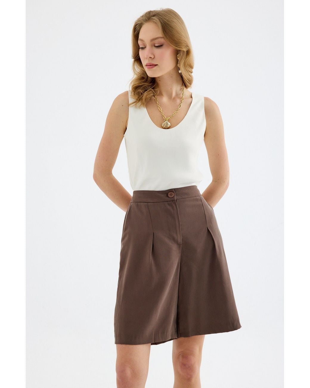 Monlicia Brown Vera Tencel Bermuda Short