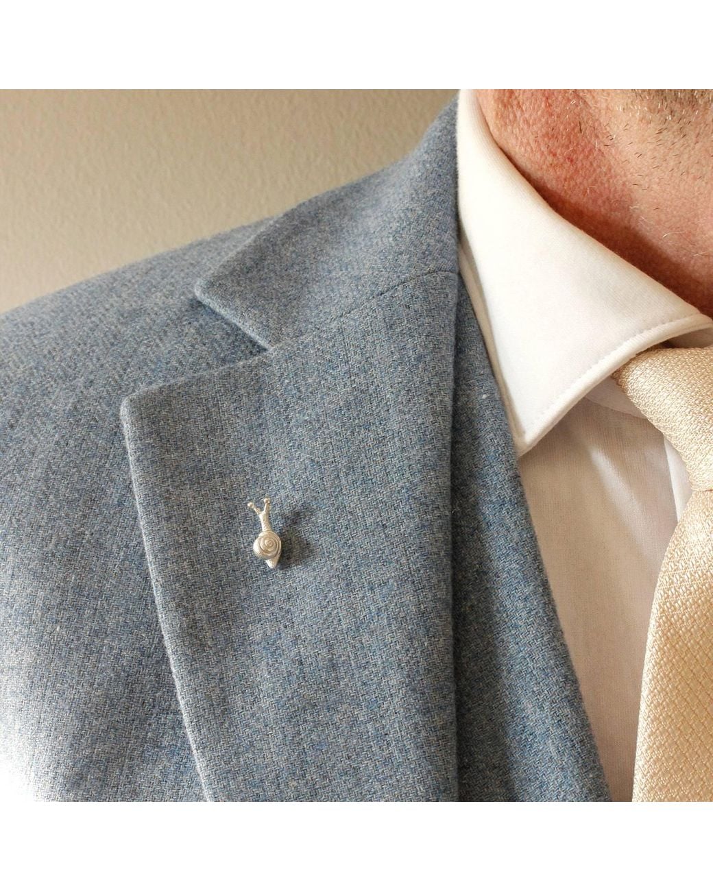 Lee Renee Metallic Baby Snail Lapel Pin – for men