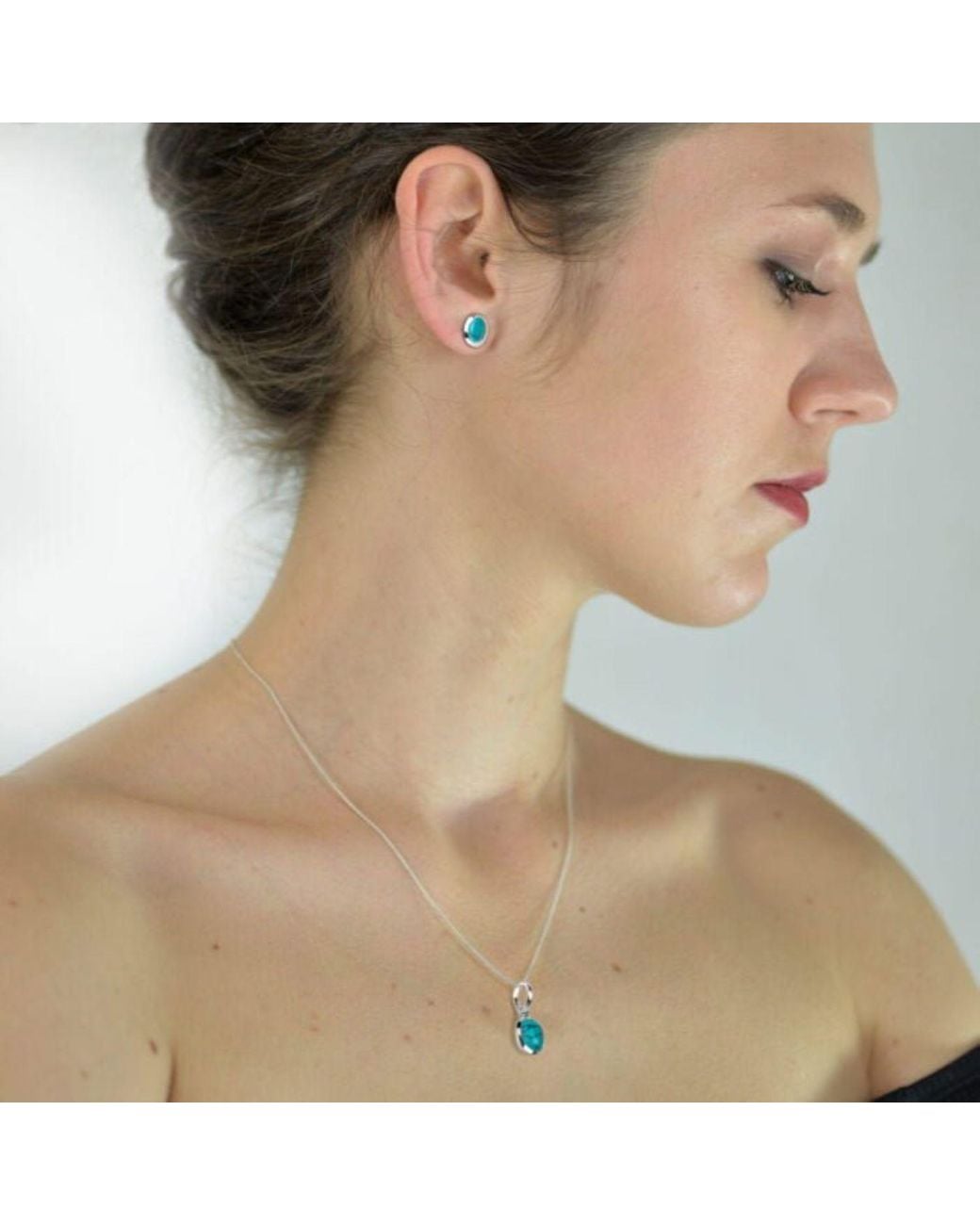The Jewellery Store London Blue Oval Studs